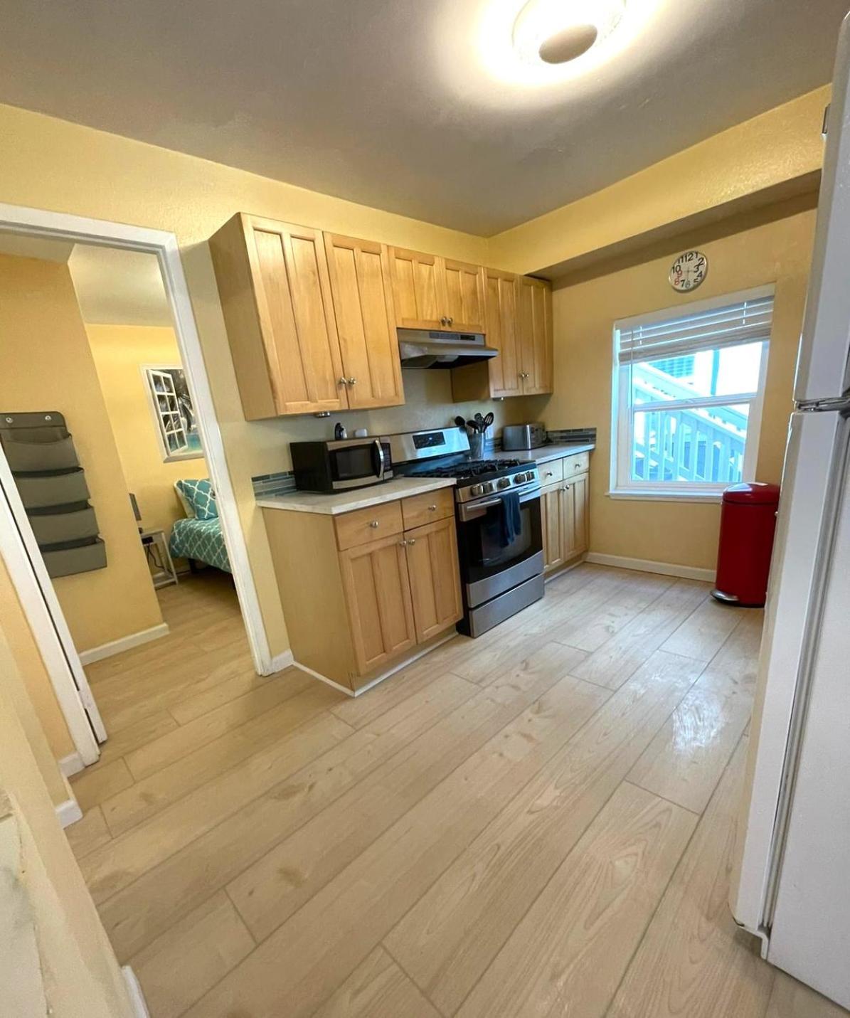 Casa Pacifica - Bbq, Firepit, Walk To Tons Of Fun Places Apartment *